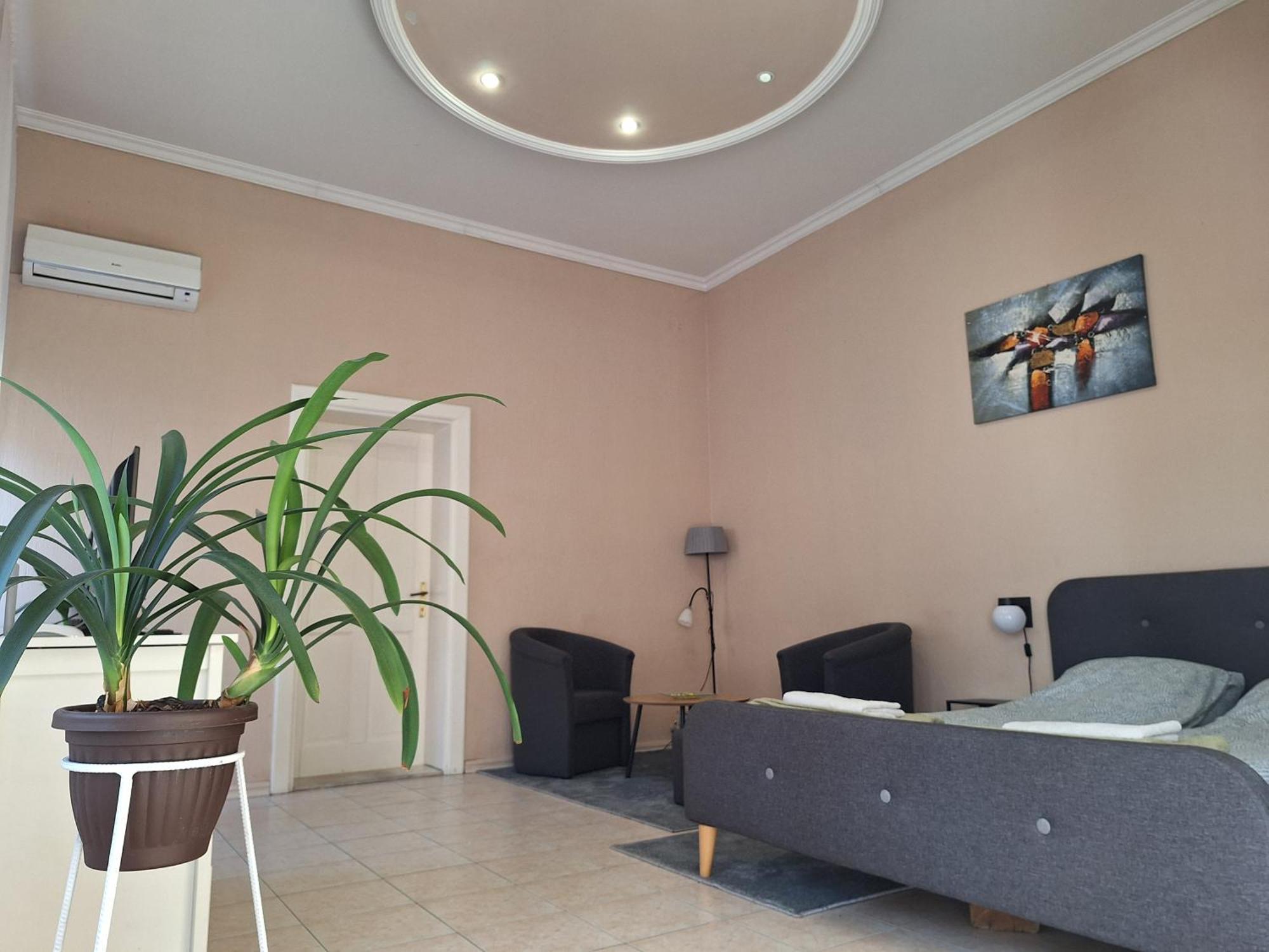 Mainstreet Apartman Subotica Bagian luar foto